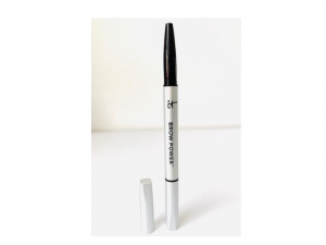 It Cosmetics.. Power Universal Eyebrow Pencil- Tono Universal Taupe