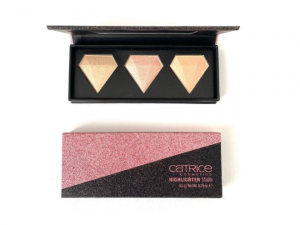 Catrice. Highlighter trio