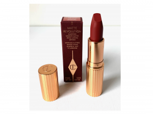 Charlotte Tilbury. Matte Revolution. Walk of no shame