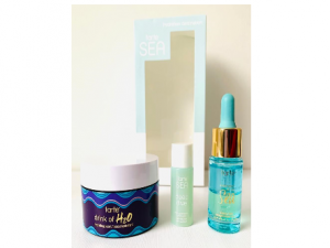 Hydration destination skincare set. Tarte