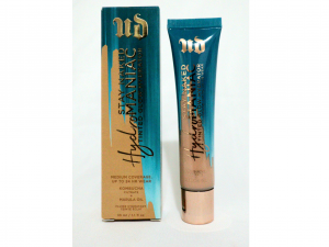 Hydromaniac Tinted Glow Hydrator. Urban Decay