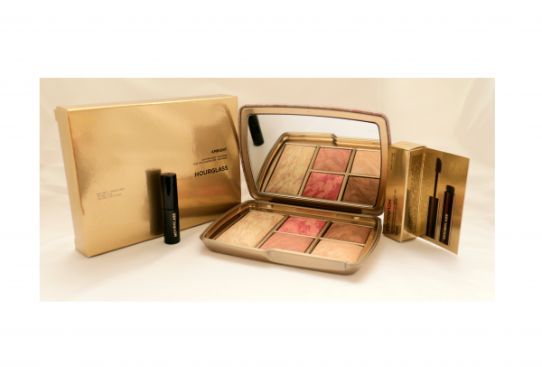 Ambient Lighting Edit Universe palette. Hourglass + gift