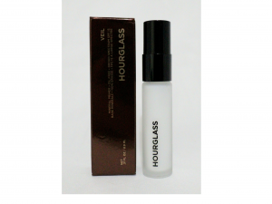 VEIL™ Mineral Primer. Hourglass