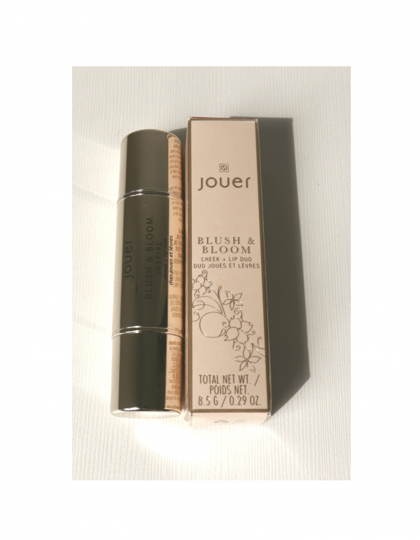 Blush & Bloom Cheek + Lip Duo. Jouer