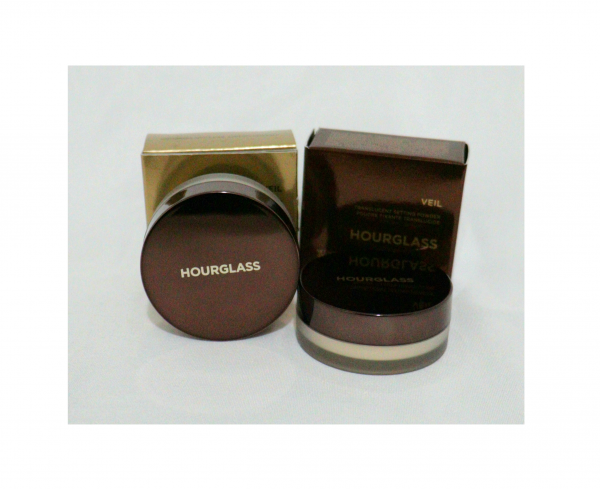 VEIL™ Translucent Setting Powder - Travel size. Hourglass