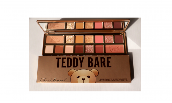 Teddy Bare. It All Eye Shadow Palette. Too Faced