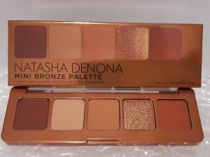Mini bronze eyeshadow palette. Natasha Denona