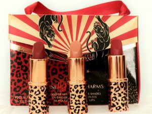 Mini hot lips charms. Charlotte Tilbury